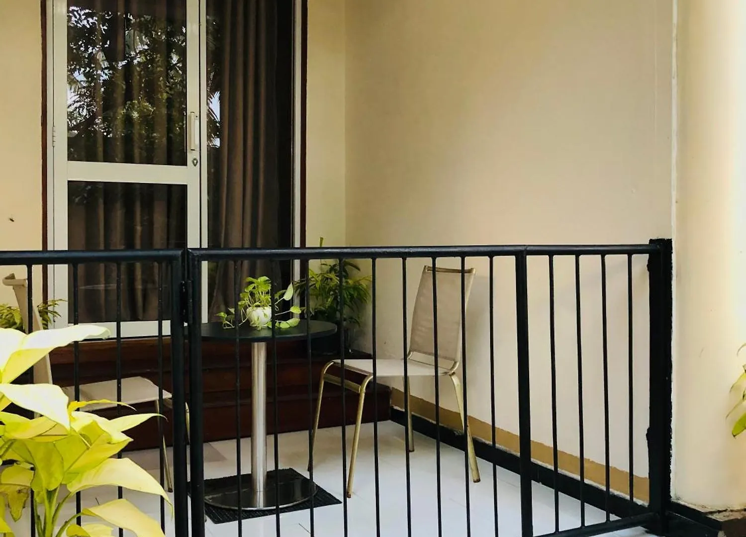 West Dene Bed and Breakfast Νεγκόμπο 2*,  Σρι Λάνκα