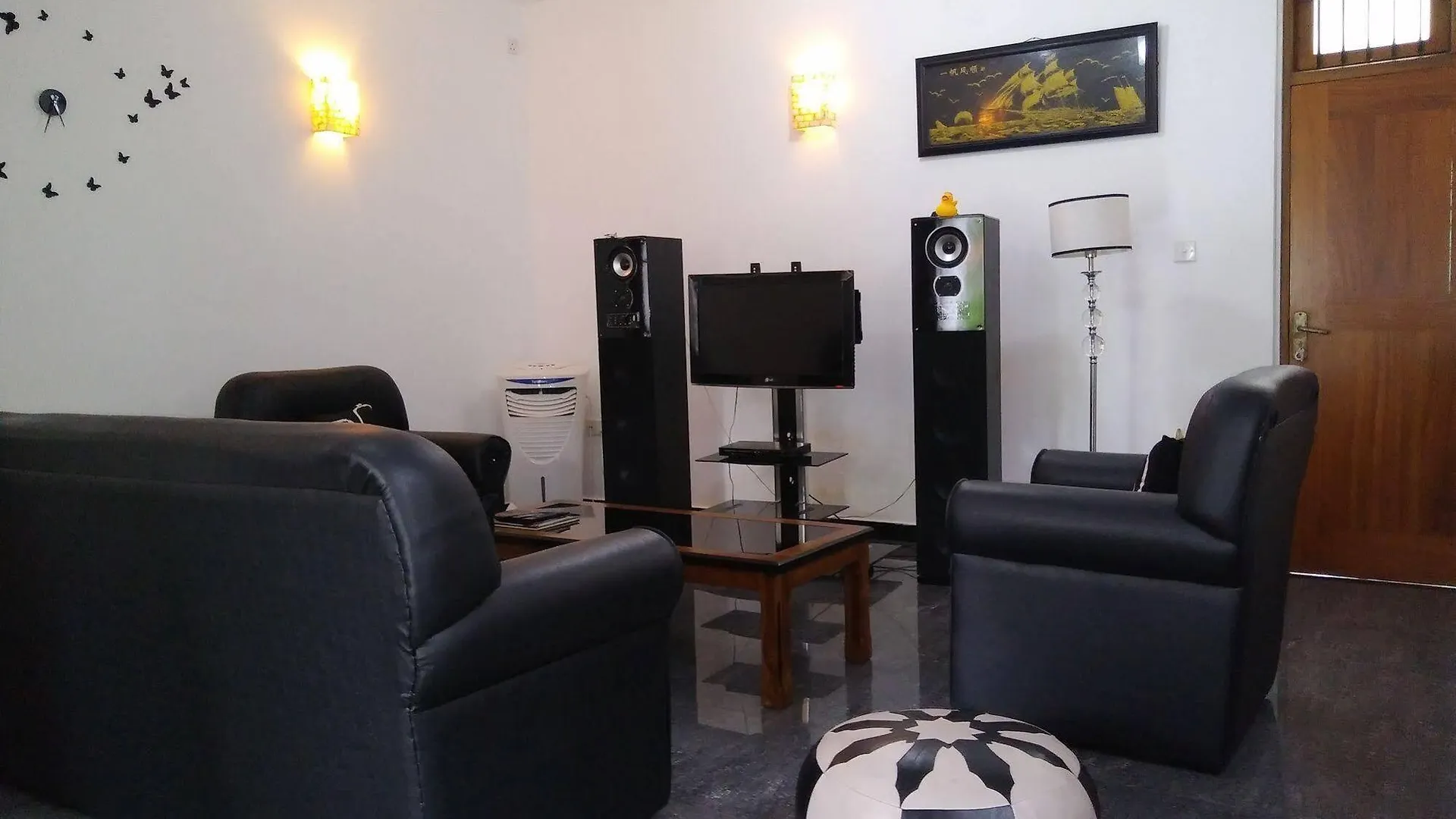 West Dene Bed and Breakfast Νεγκόμπο